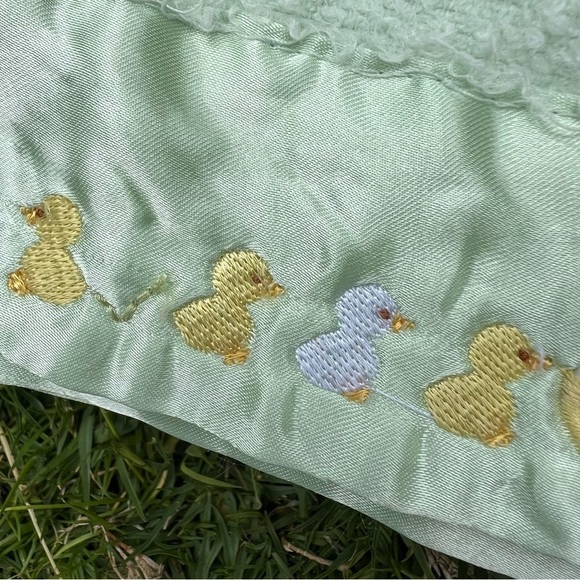 VTG Springmaid Baby Satin Trim Ducks-In-A-Row Baby Blanket Green Bamboo Blend - Picture 8 of 11